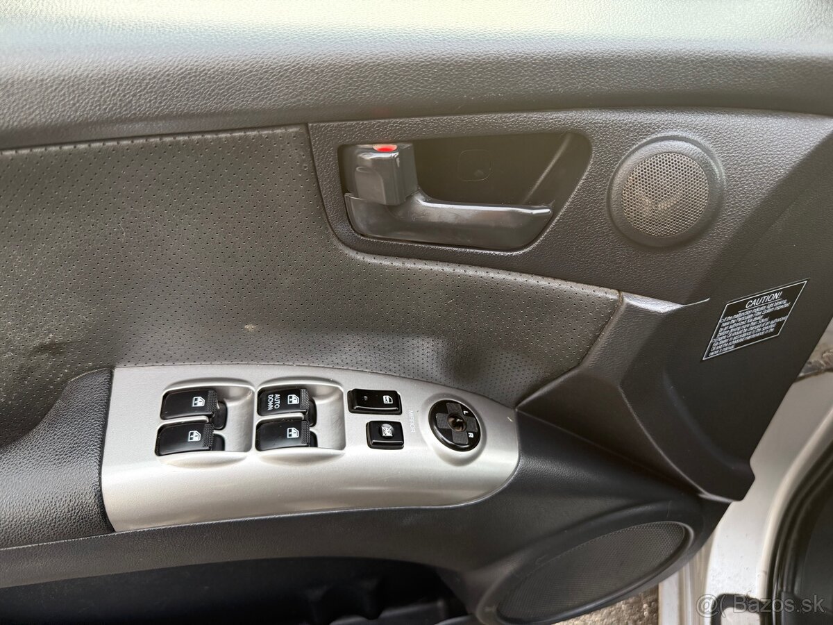 KIA Sportage 2.0 CRDI - 11