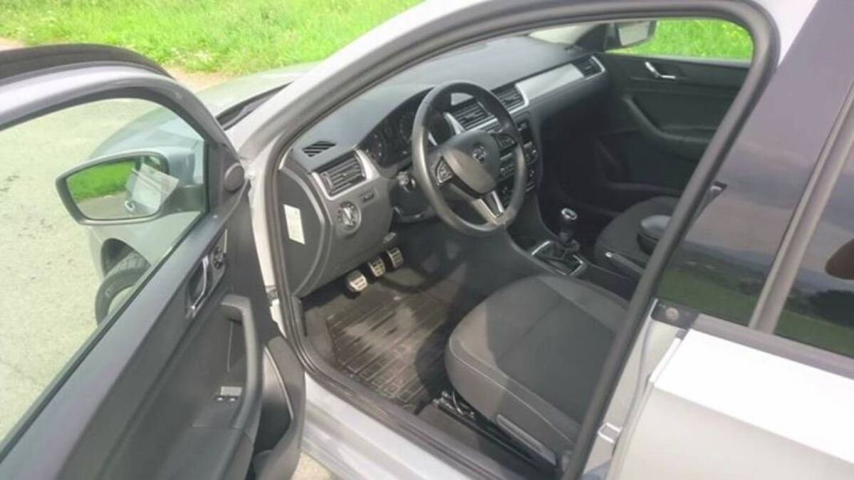 SPORTOVE PEDALE NASLAPY NA PEDALE NEREZ - 11