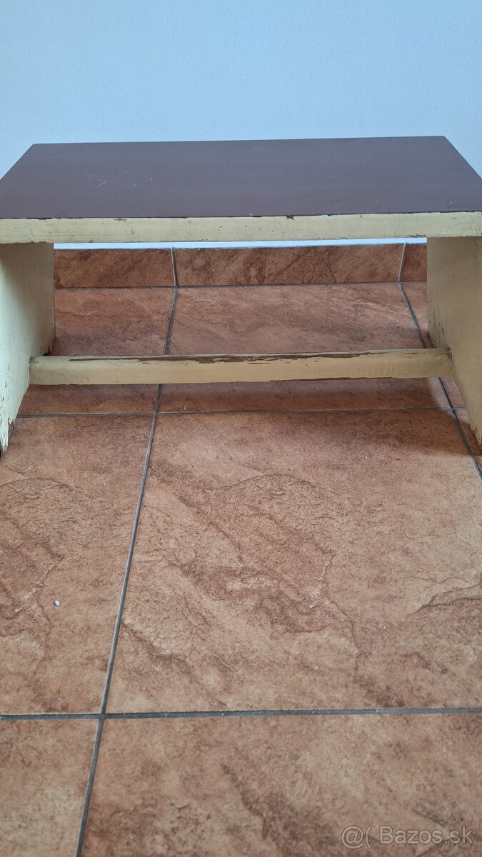 Predam vešiaky,stoličky,šamlík,ventilátor,fén ROWENTA - 11