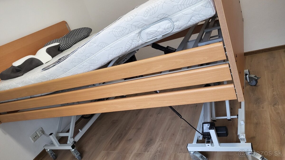 Elektrická polohovacia posteľ s matracom 140x220cm do 350kg - 11