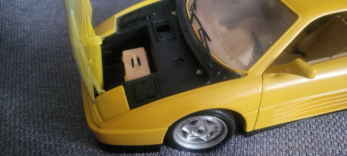 Predam modely Ferrari 1:18 Bburago - 11