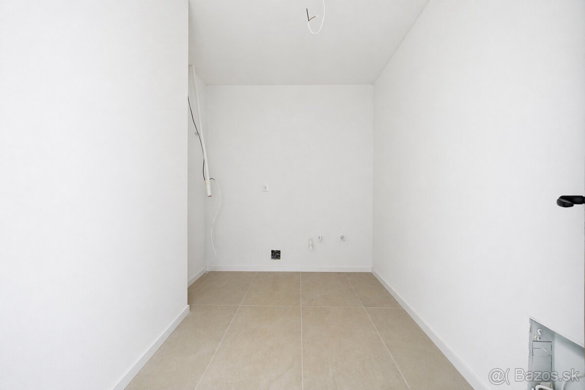 NOVOSTAVBA Hôrka nad Váhom - 11