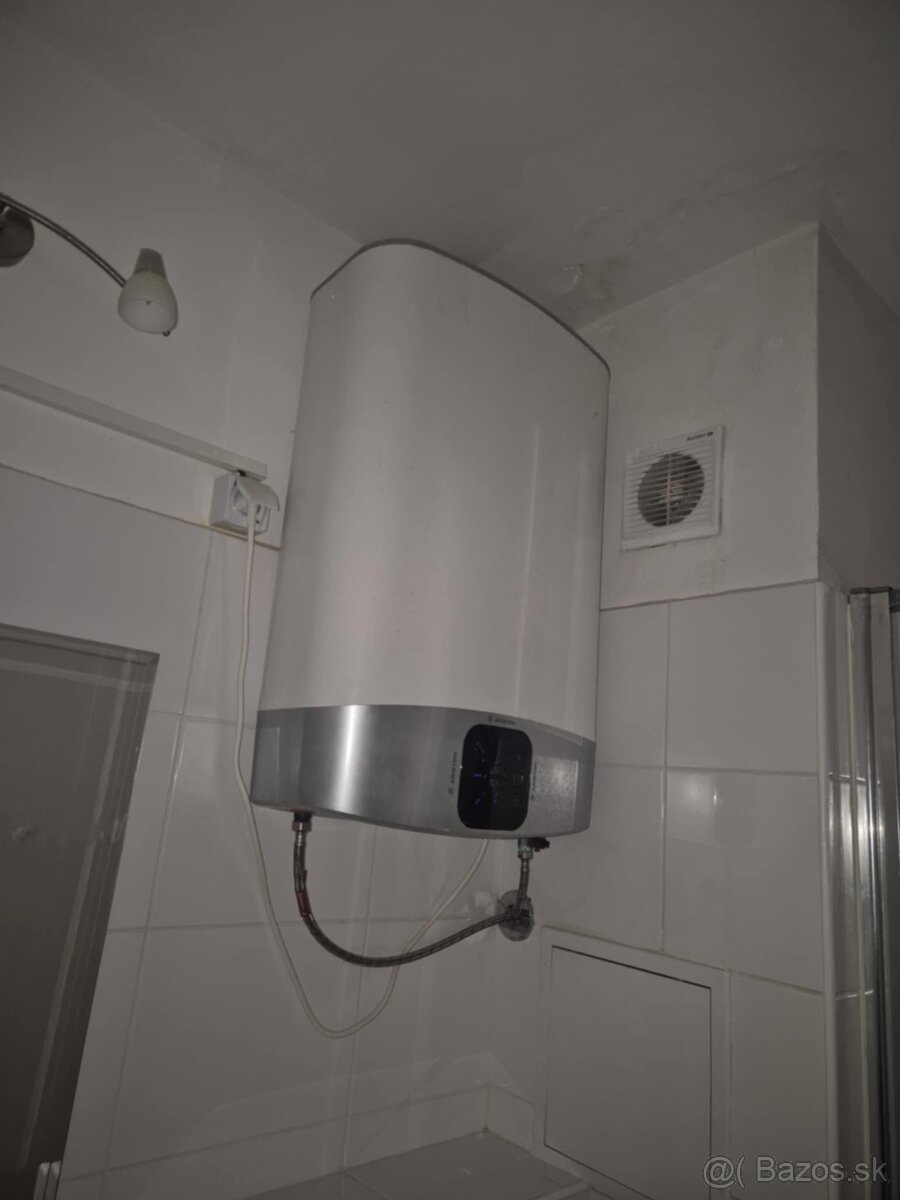 Garzónka (21 m2), ul. Hviezdna, Komárno - 11