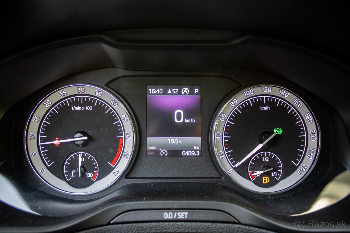 Škoda Karoq 2.0 TDI Style 4x4 DSG - 11