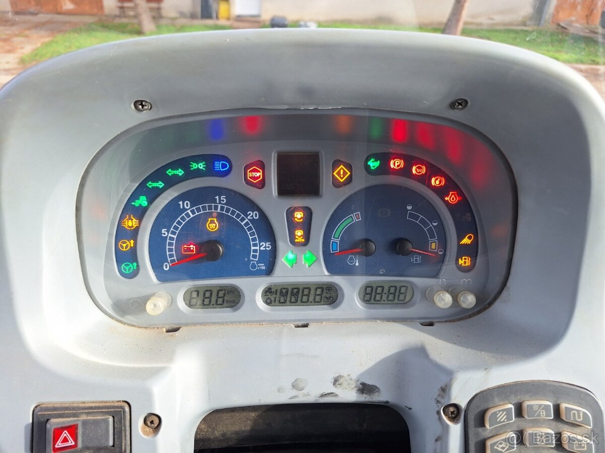 NEW HOLLAND T5070 JH 4X4 - 11