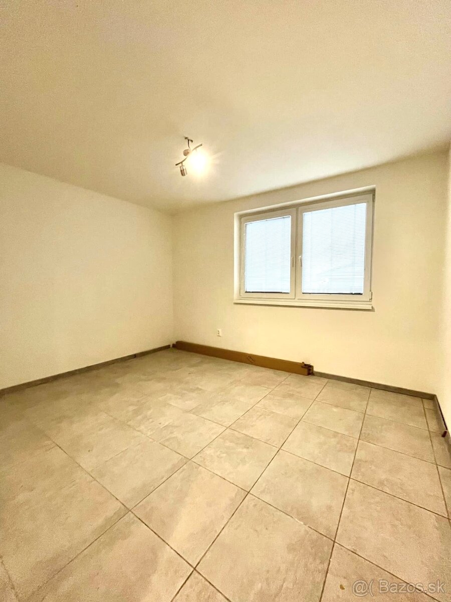 ZĽAVA Krásny RD, A.Dubčeka Holíč - 11