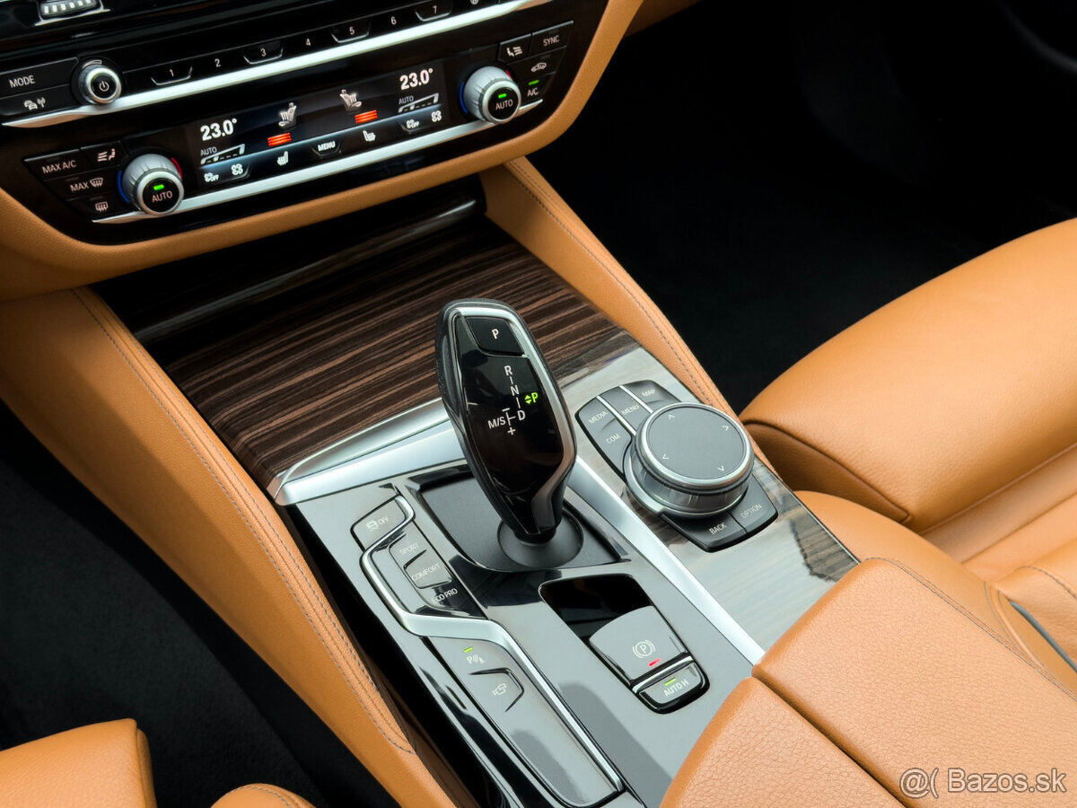 BMW • 530d xDrive • 2020 • 360 Kamera • Panorama • - 11