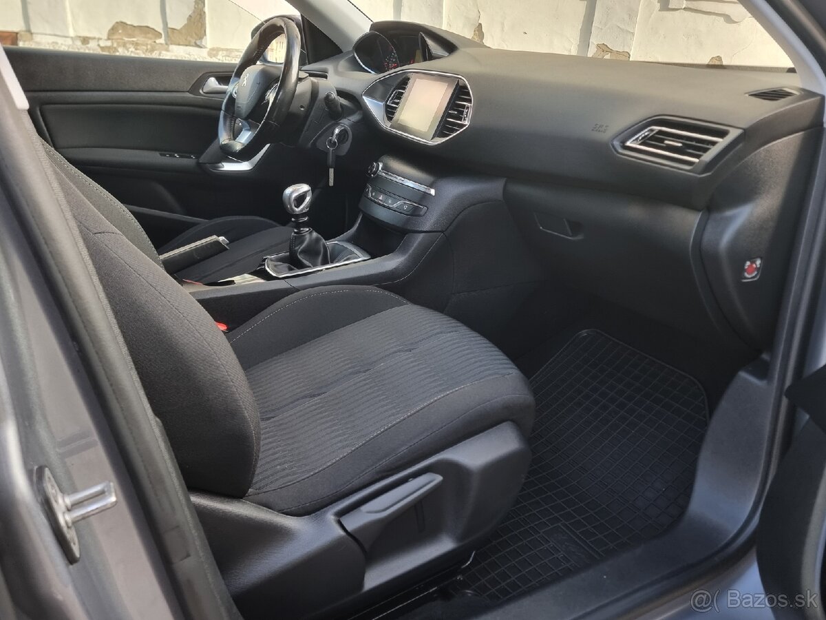 Peugeot 308sw 1.6HDI - 11