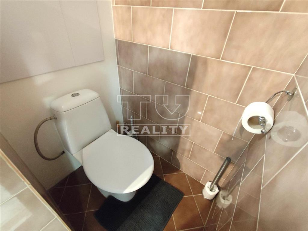 Predaj priestranného slnečného bytu s lodžiou aj... - 11