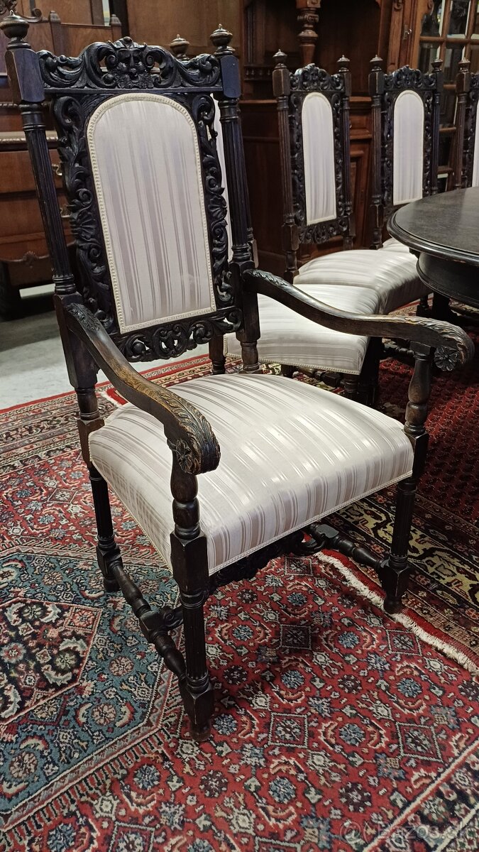 Starožitný nabytok - 11