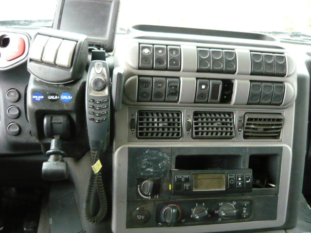 IVECO STRALIS AD 190 S31 CHLADÁK+ČELO - 11