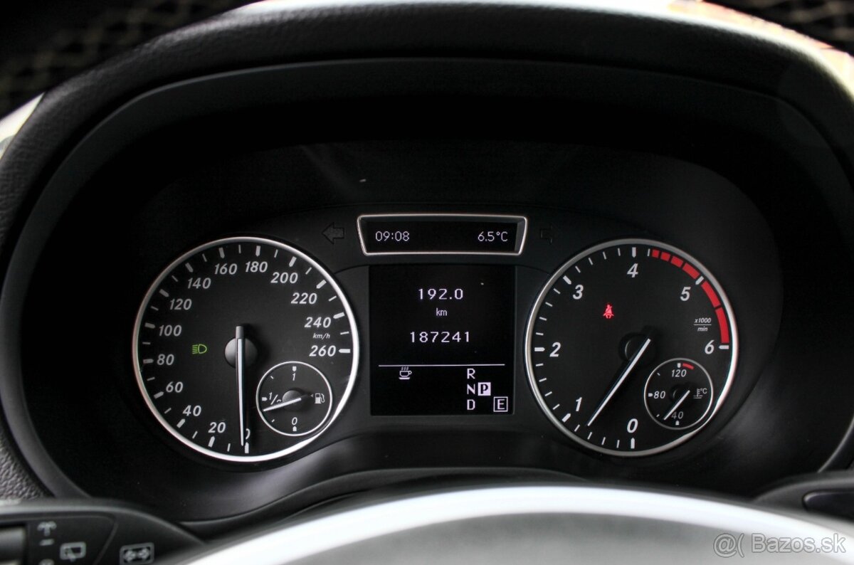 Mercedes B180 CDI AT7 - 11