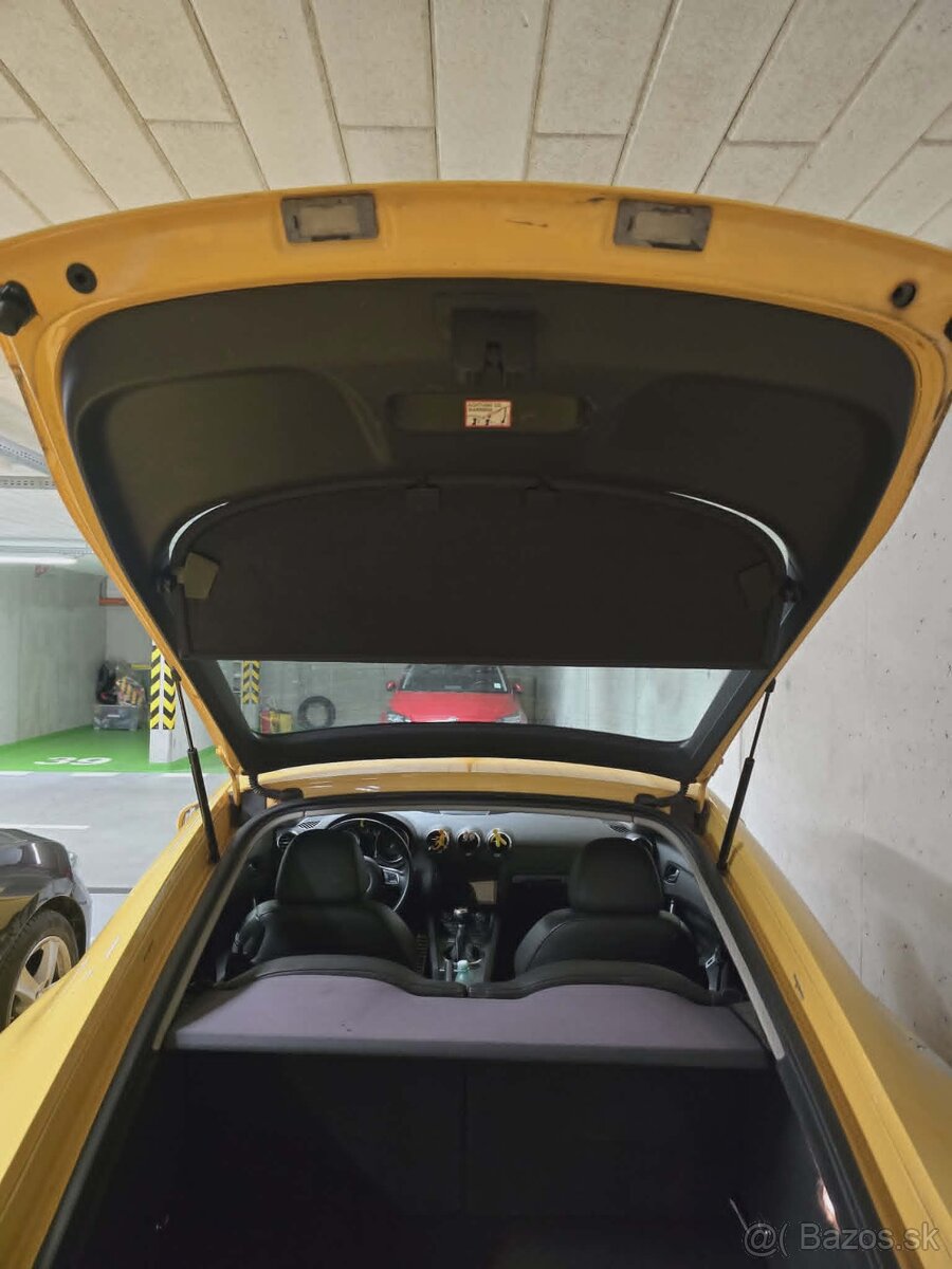 Audi TT 3.2 v6 quattro - 11