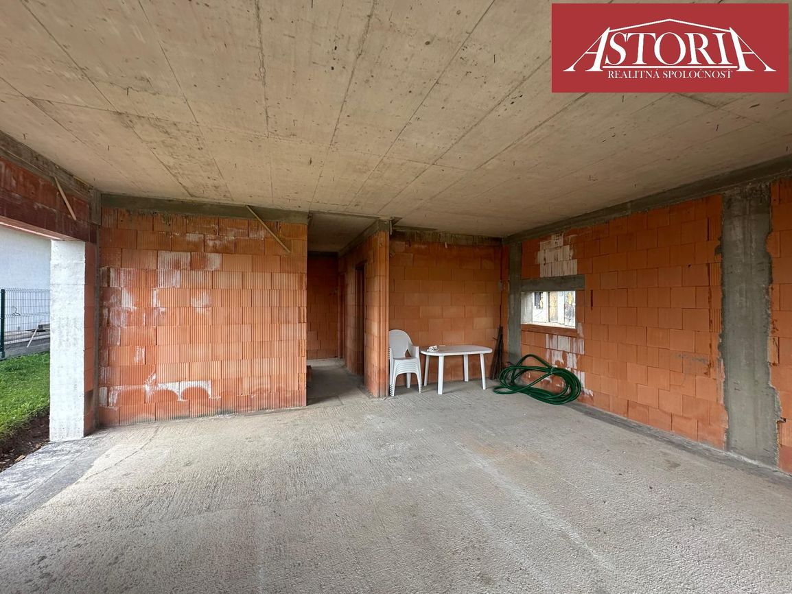 Rodinný dom Slovany - novostavba - 11