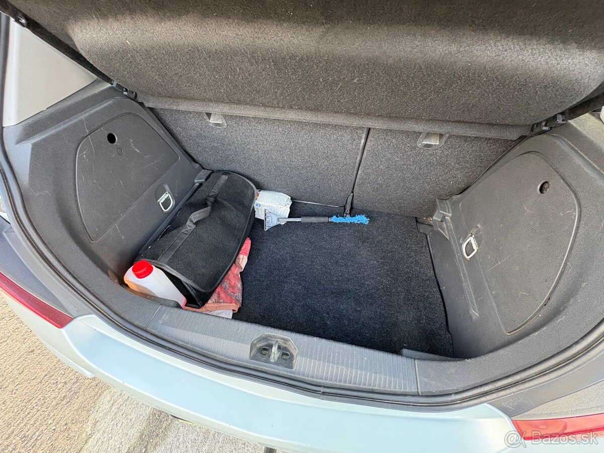 Opel Corsa 1.2 Benzín - 11