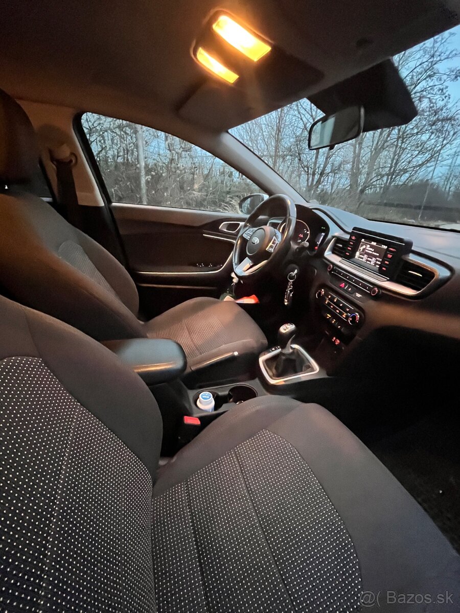 KIA Ceed 1.6 crdi - 11