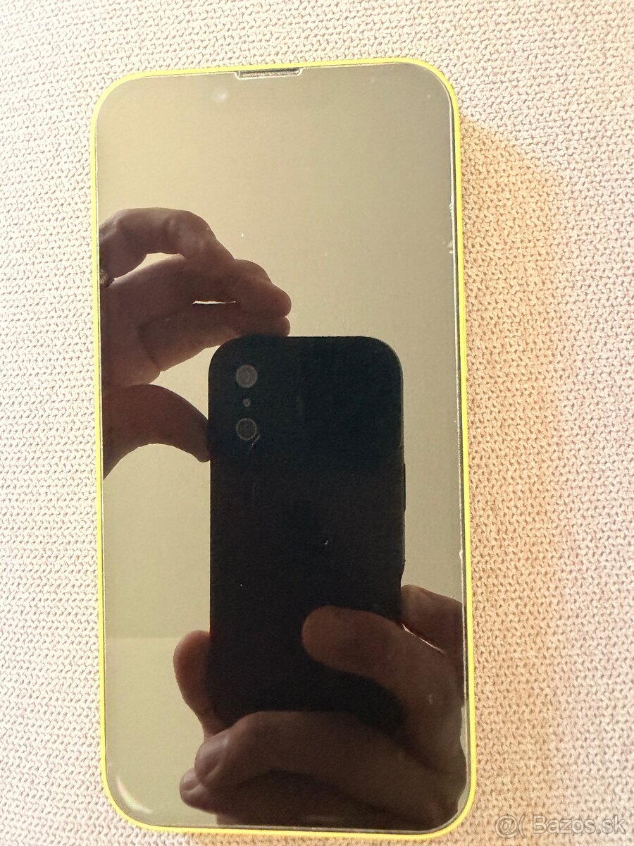 Predám iPhone 14 - Yelow - 128Gb - 11
