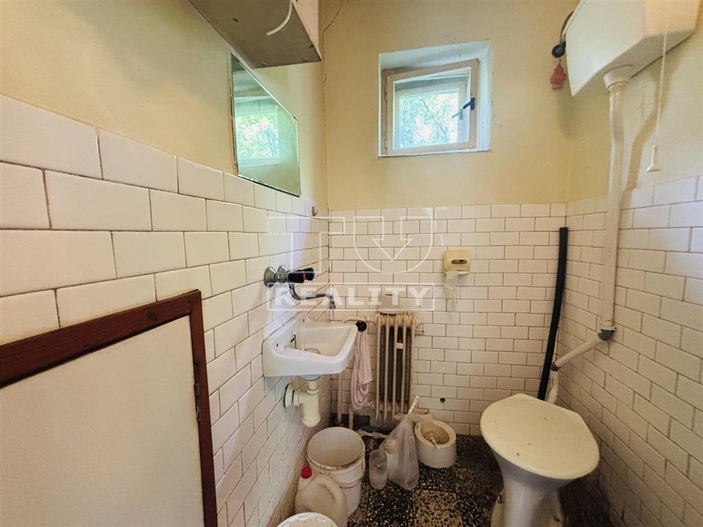 VEĽKÝ RODINNÝ DOM NA POZEMKU 1977 M2, KOŠECKÉ PODHRADIE - 11