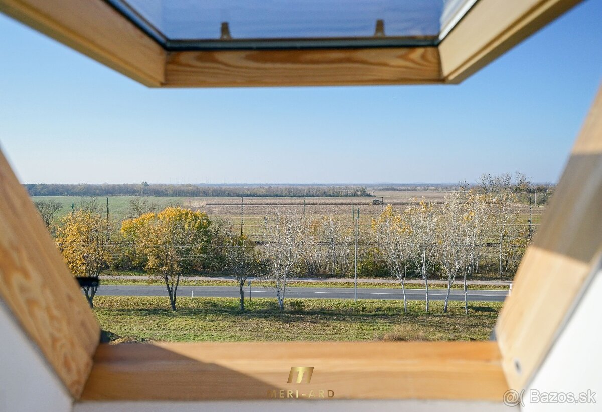 3-izbový podkrovný byt s parkovaním v pokojnej časti Rajky - 11