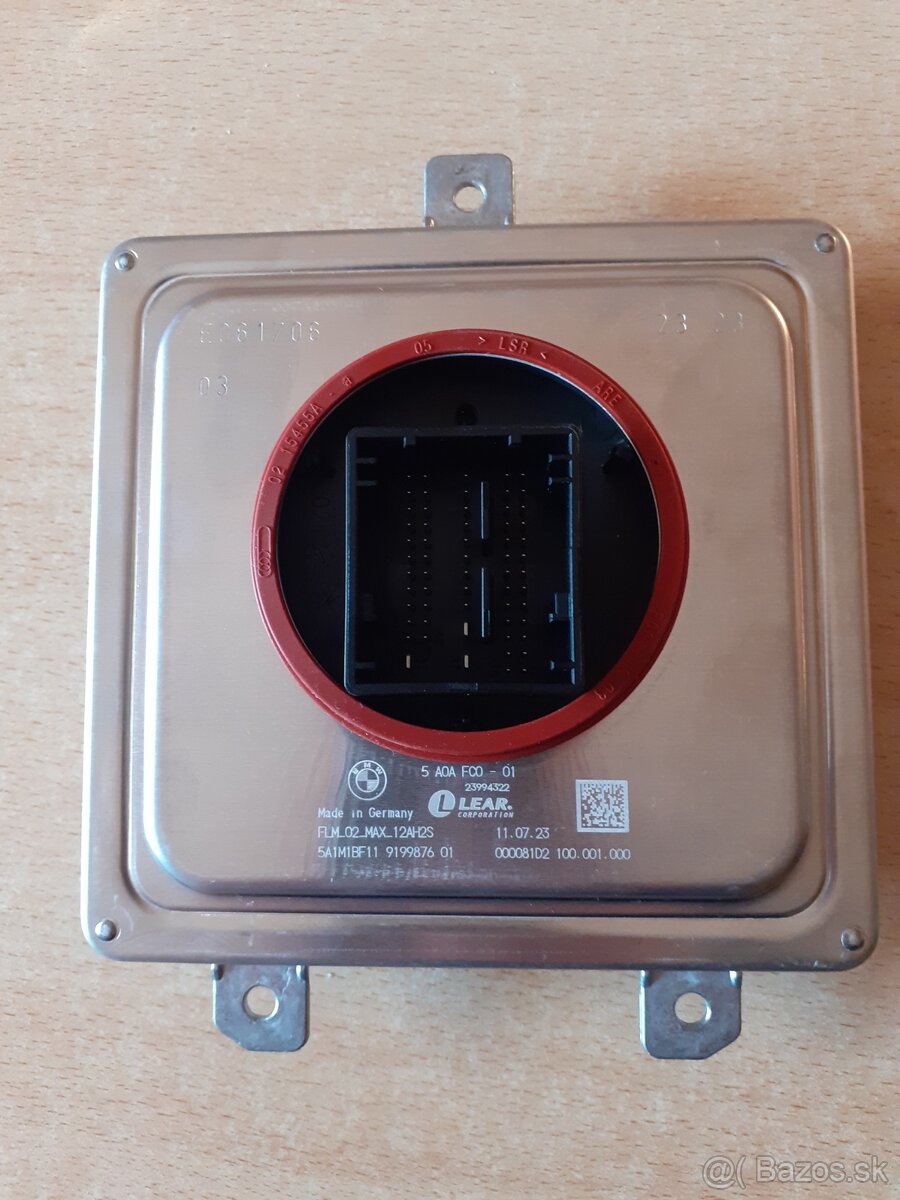 Riadiacia jednotka xenónu - 11