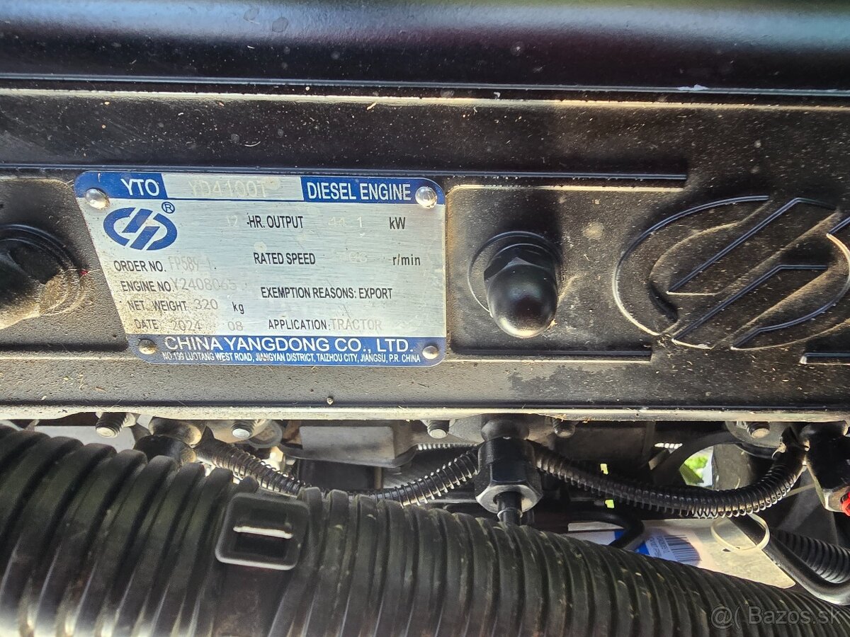 60-koňový traktor s klimatizovanou kabínou - 11