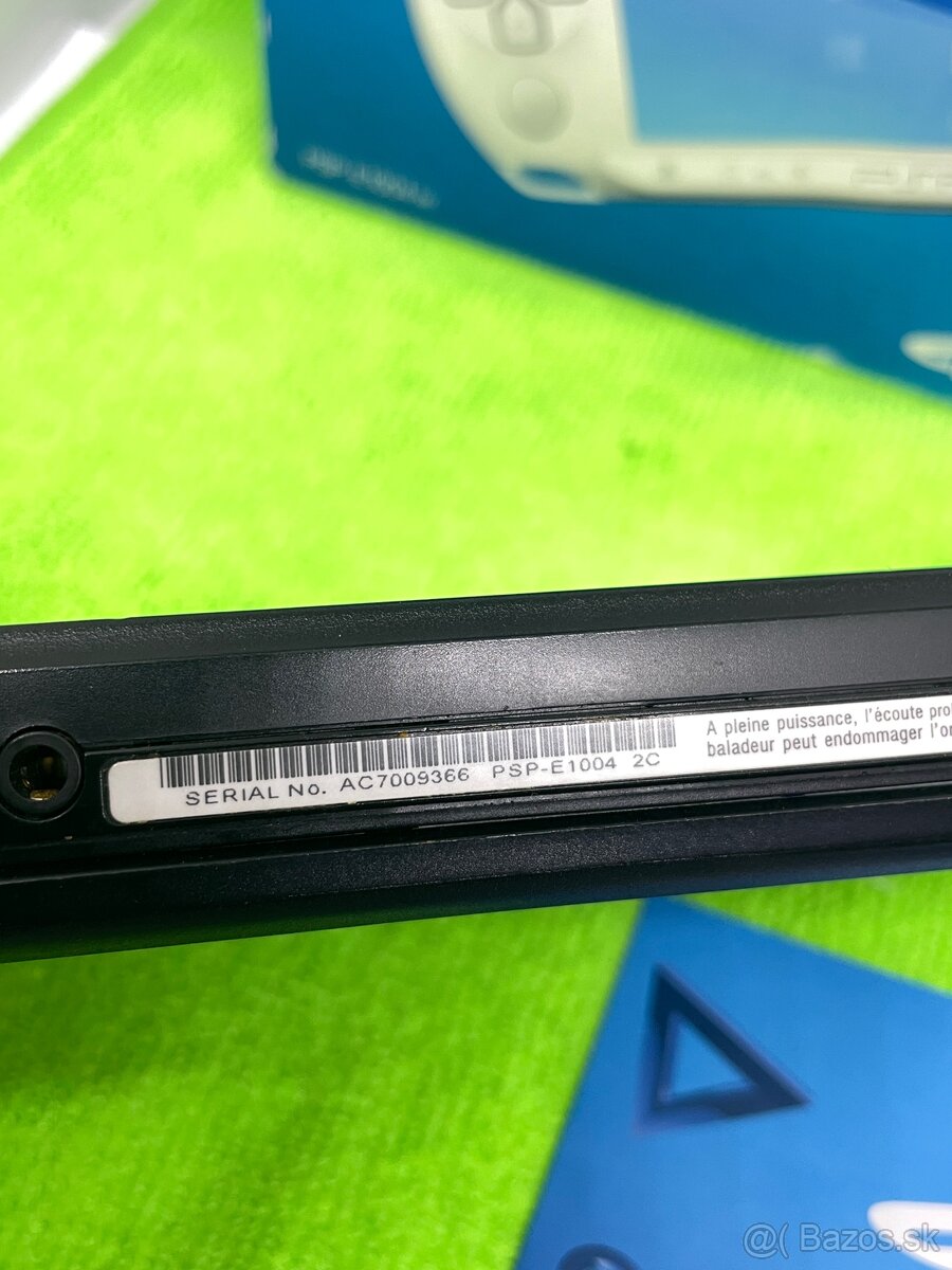 Sony PSP-E1004 Street +box biely - 11