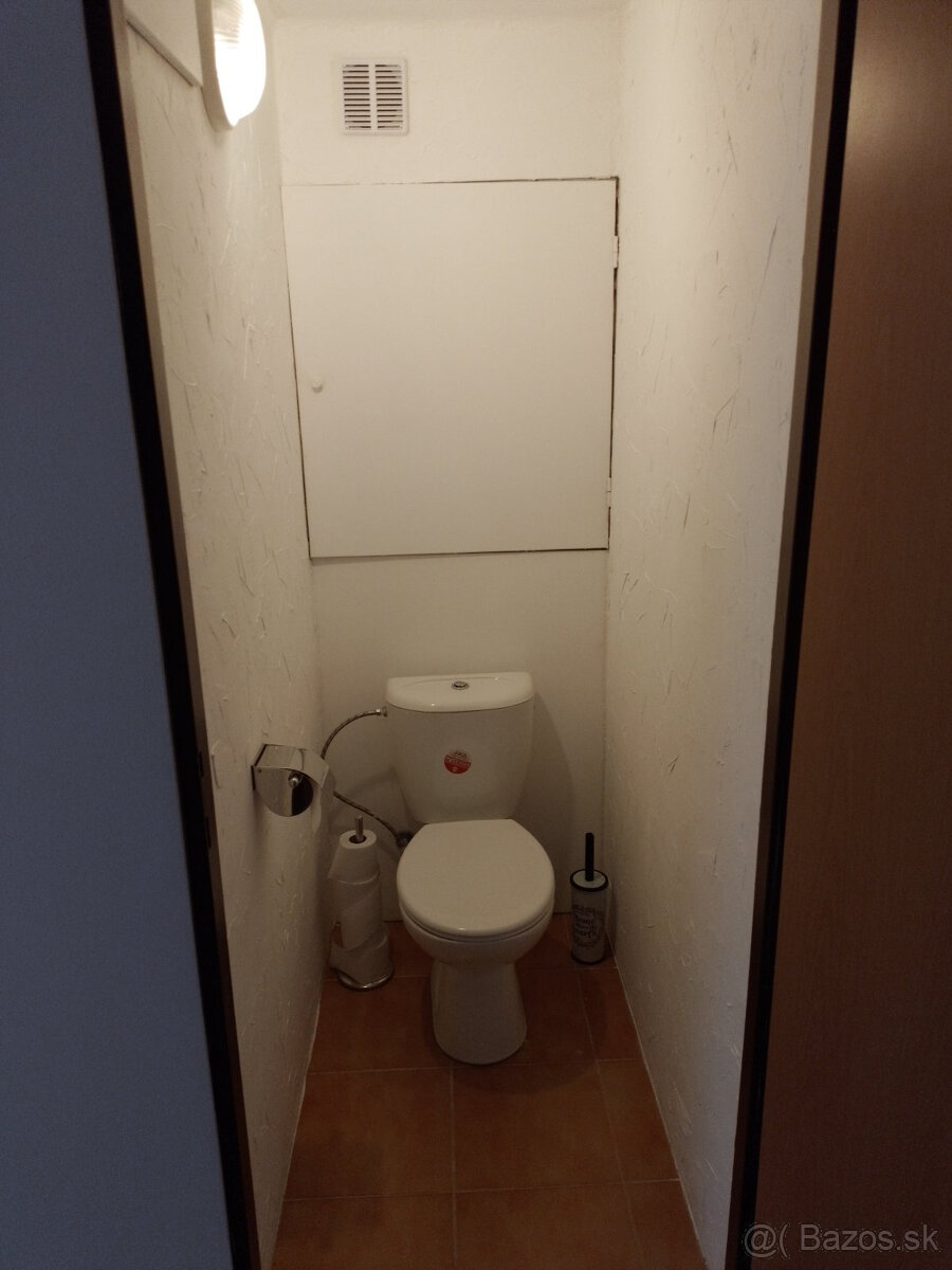 3 izbovy byt na prenajom - 11