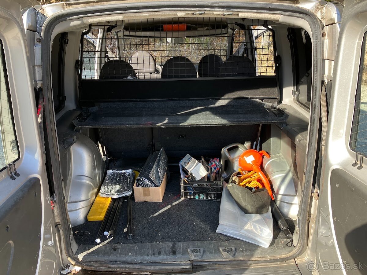 Predám Fiat Doblo Cargo Combi 1.4 8Q 2007 - 11