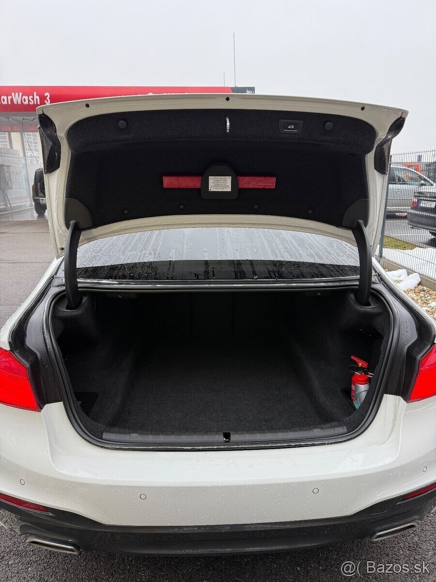 Bmw 520d xdrive mpacket - 11