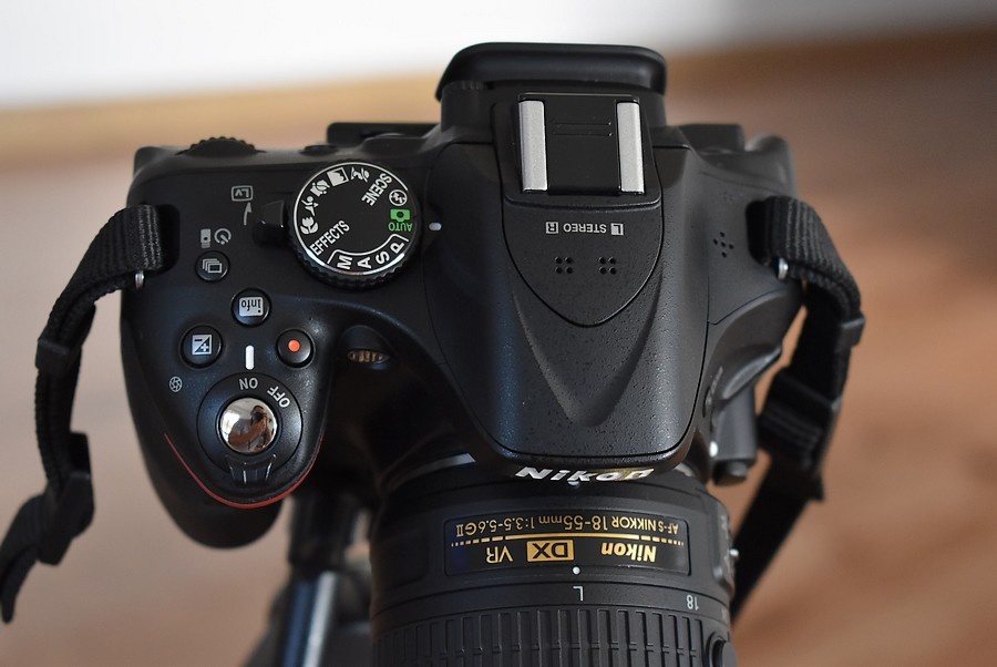 Nikon D5200 s VR objektivom 18 - 55 AF-s 9 tisiic zaberov - 11