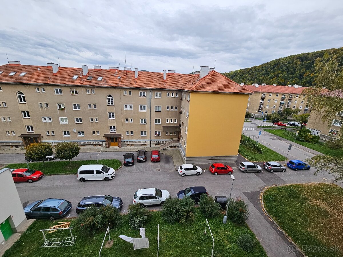 Prenájom 3i byt v centre BB - 11