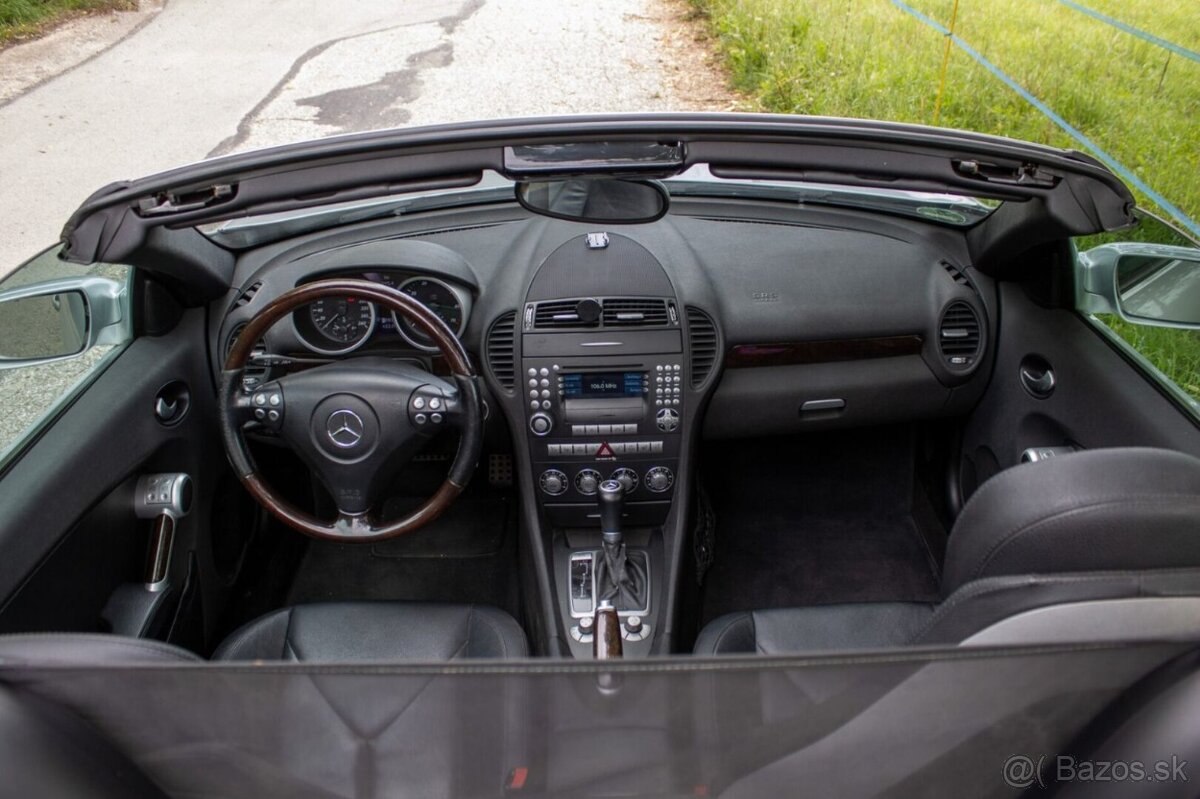 Mercedes-Benz SLK 350 - 11