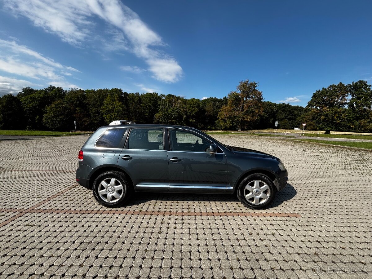 Volkswagen Touareg V10 2003 - 11