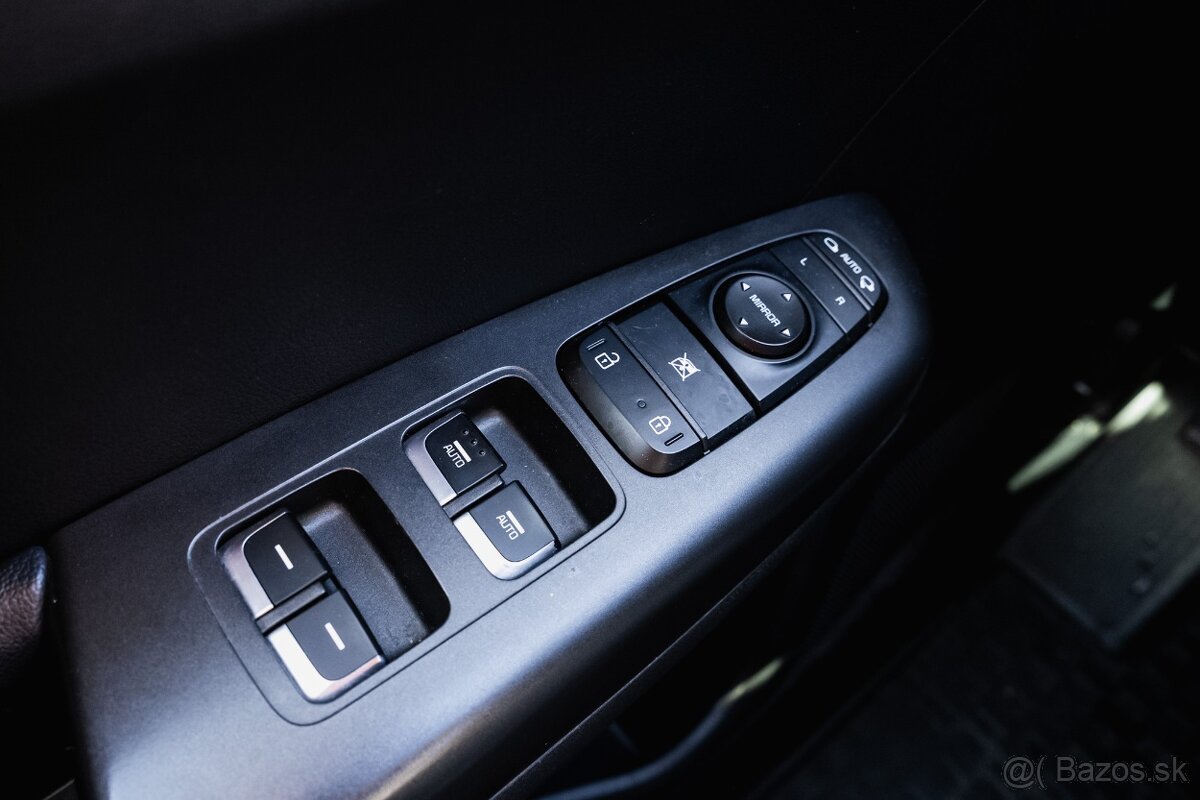 Kia Sportage 1.7 CRDi DCT Platinum - 11