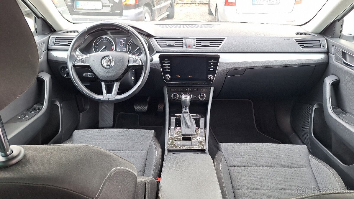 ŠKODA SUPERB COMBI 2.0 TDI.DSG - 11