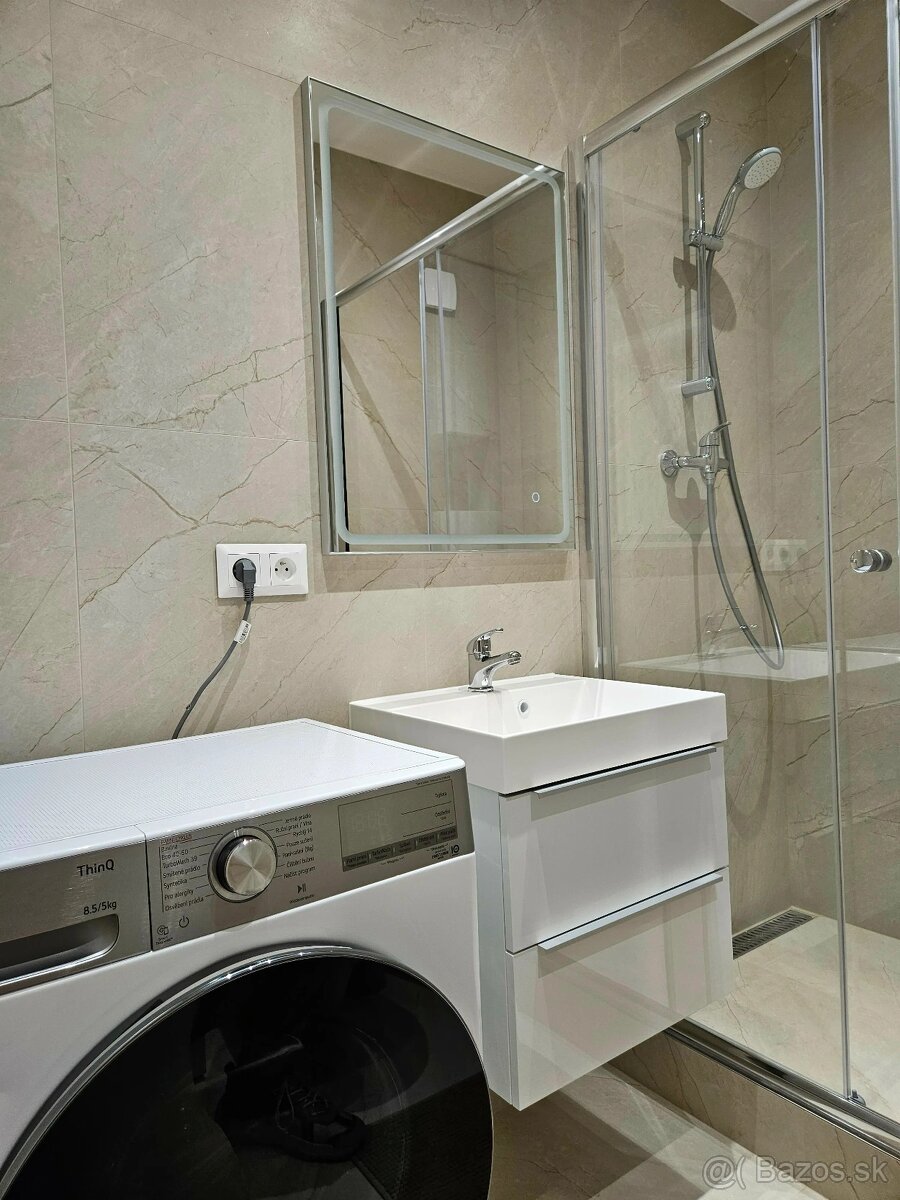 Realitný kancelária REALADR s.r.o. - 11