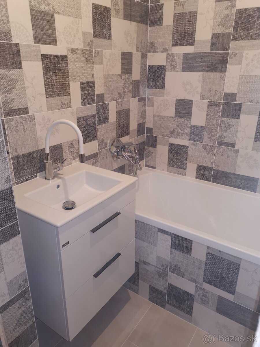 Stavebné a rekonštrukčné práce - 11