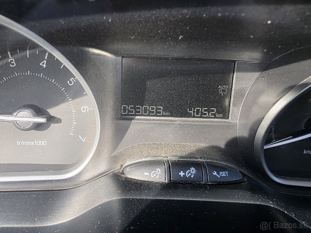 Peugeot 208 1.2 PureTech Active - 11