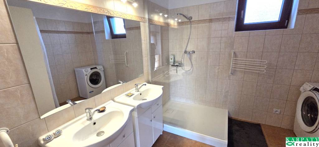 Na predaj zánovný, útulný rodinný dom, Šurovce - 11