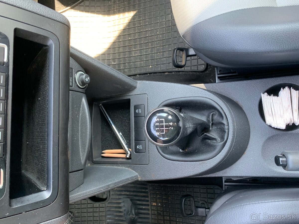 VW Caddy MAXI TDI - 11