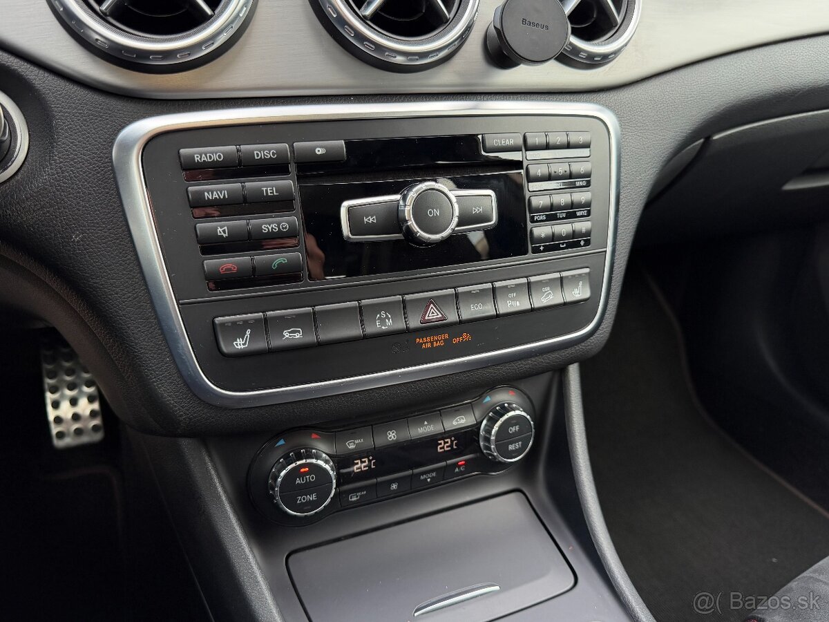 Mercedes-Benz GLA 220 d 4matic automat - 11