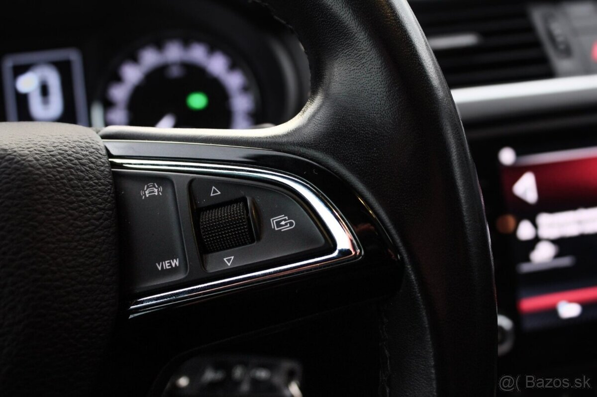 Škoda Octavia Combi 2.0 TDI Style DSG - 11