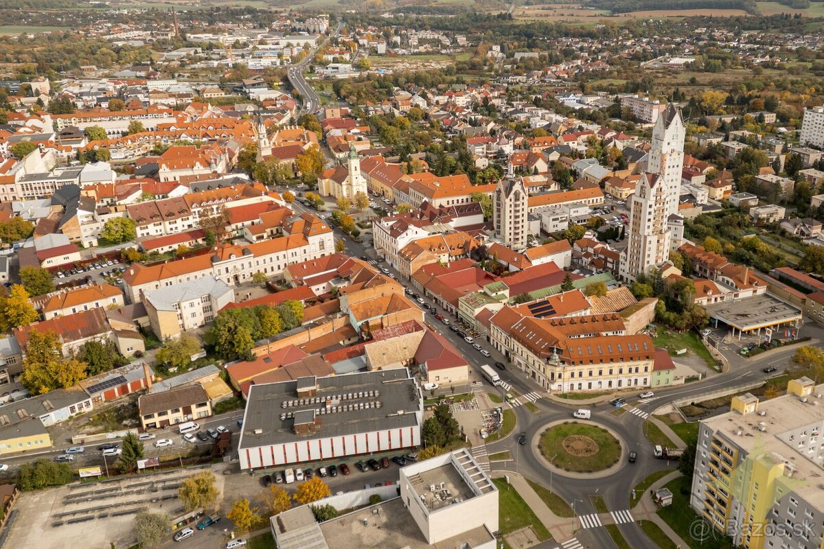 Obchodný priestor na predaj v centre mesta LC. - 11