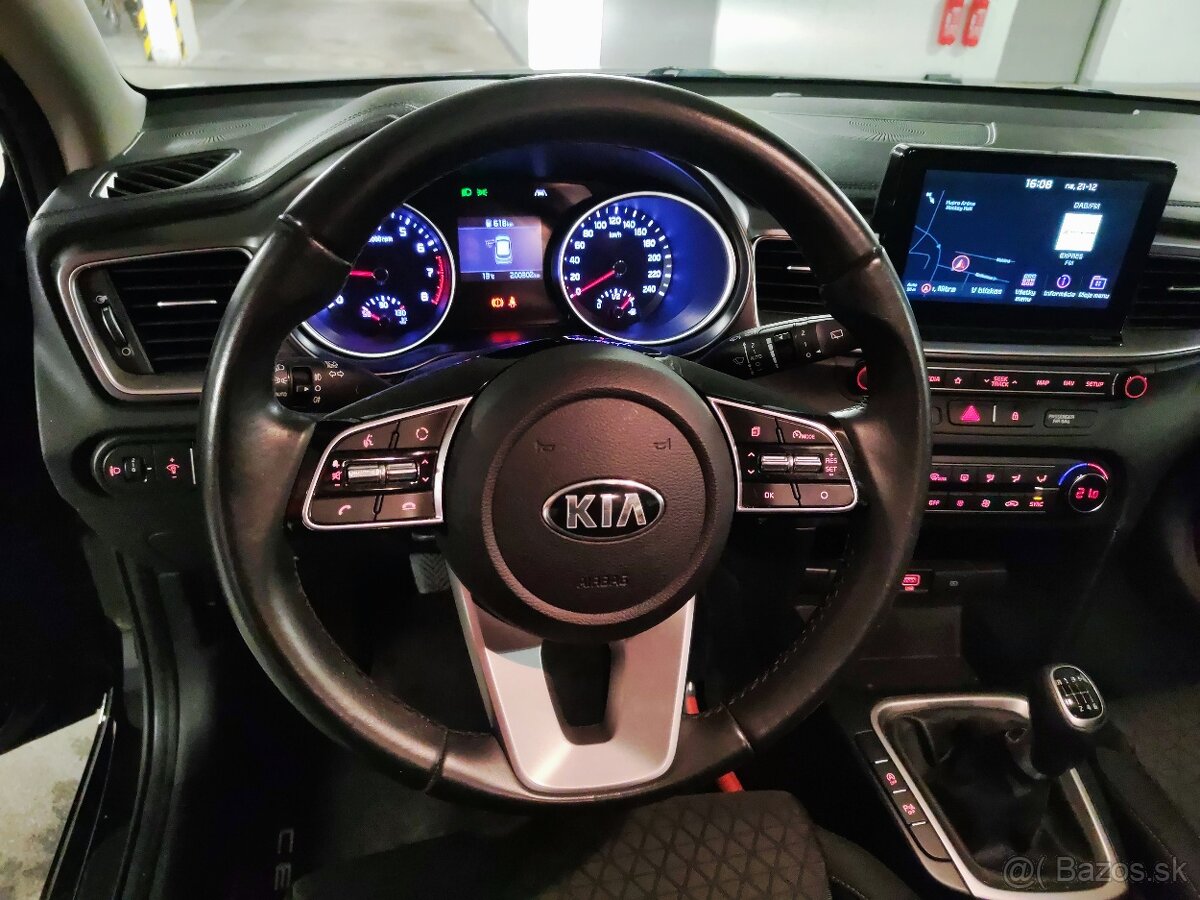 Kia Ceed SW Gold (Kombi, 2019) - 11