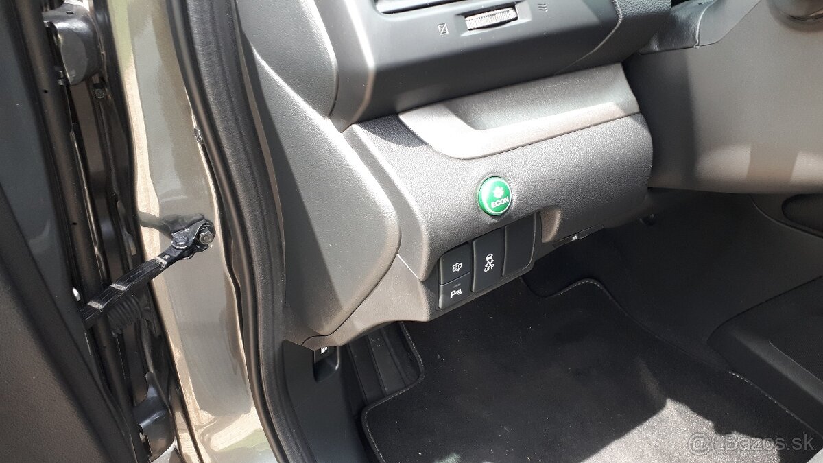 Honda CR-V 2.0 i-VTEC Executive 4WD - 11