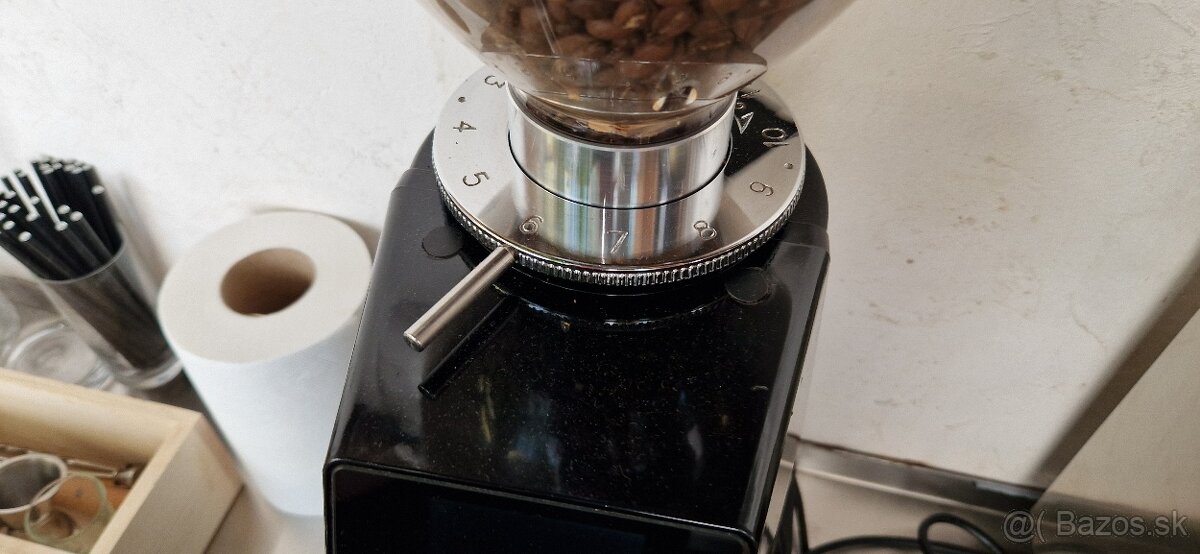 PROFI KÁVOVAR ROCKET ESPRESSO MILAN S MLYNČEKOM - 11