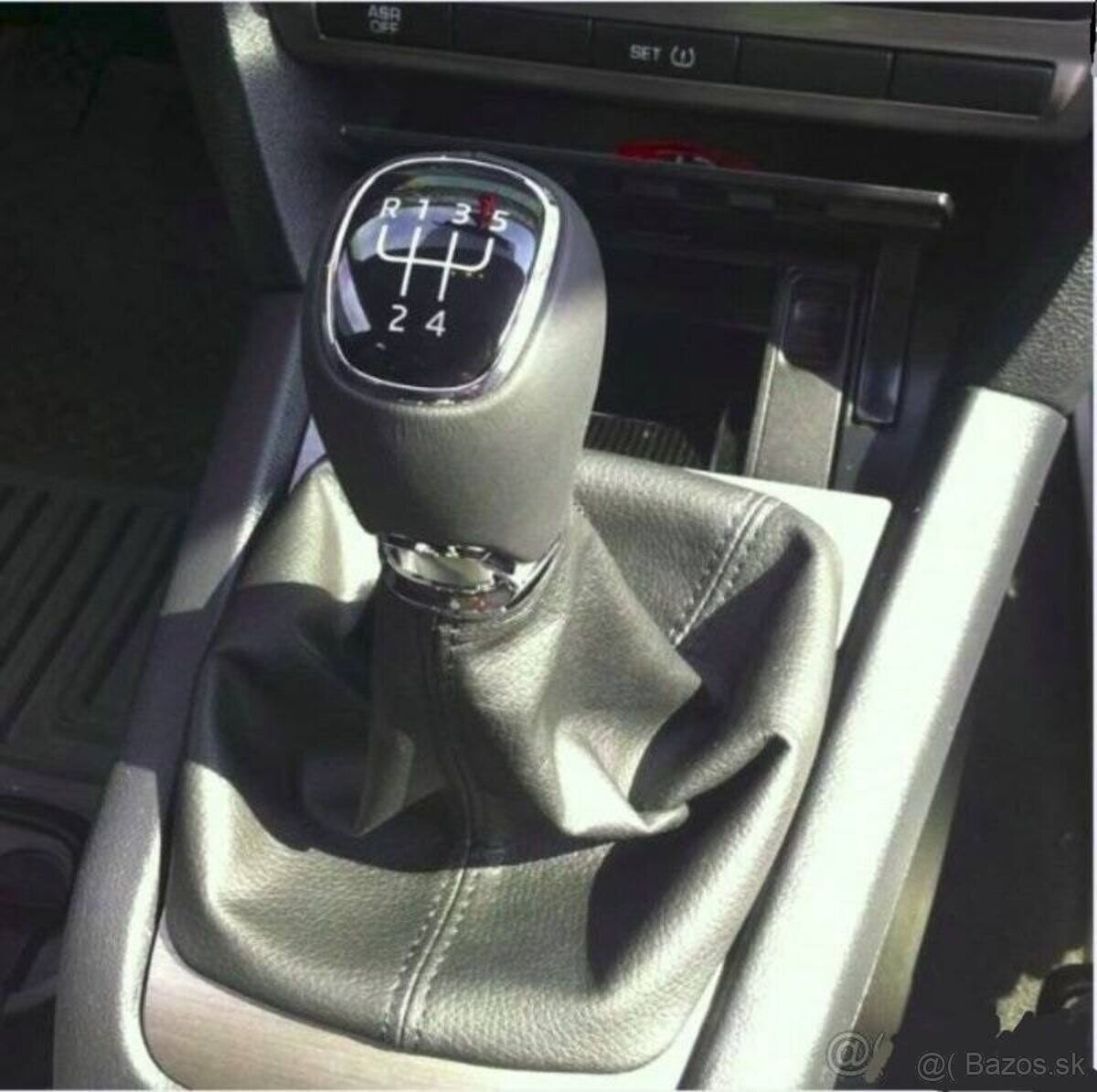 SKODA KOZENA RADIACA PAKA S MANZETOU - 11