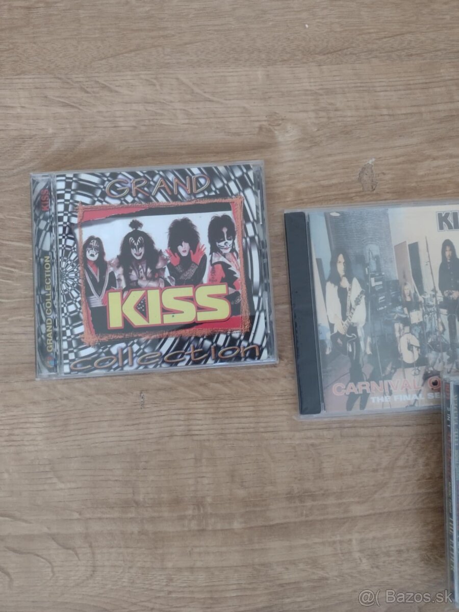 Predám 8ks CD KISS - 11
