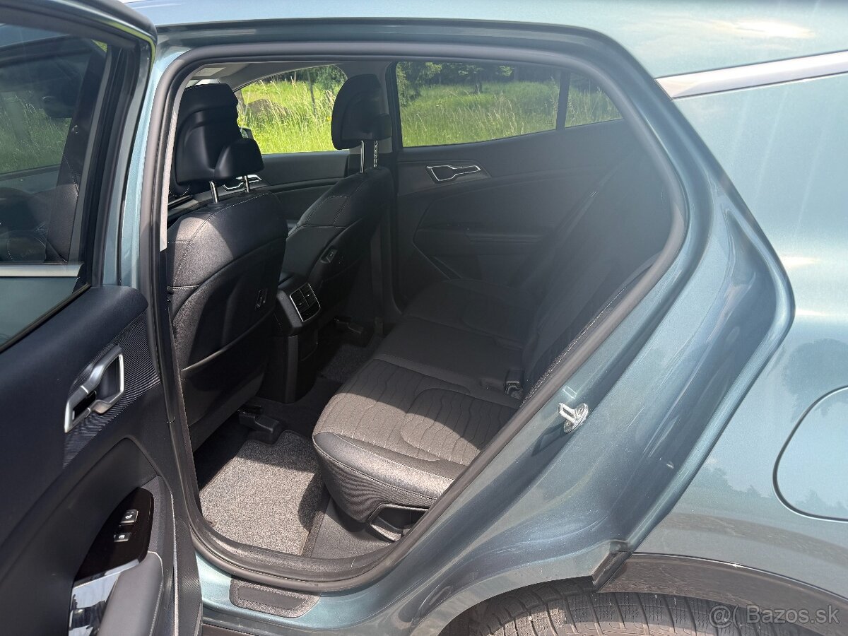 Kia Sportage 1.6 T-GDi mHEV Platinum 4WD A/T - 11