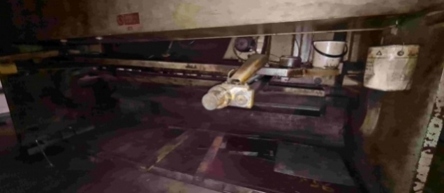 Tabulové nůžky CNTA 3150/10 A, vyrobené v roce 1981 - 11